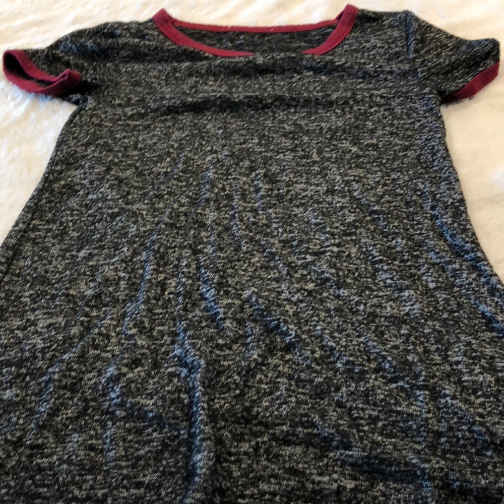 Black and burgundy short sleeve top
